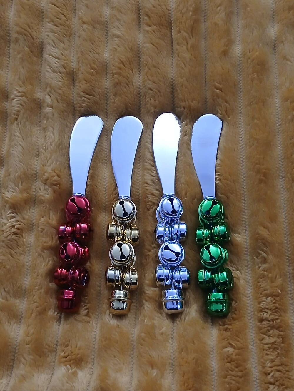 Christmas Jingle Bell Cheese Spreaders Set of 4 Holiday Appetizer Knives